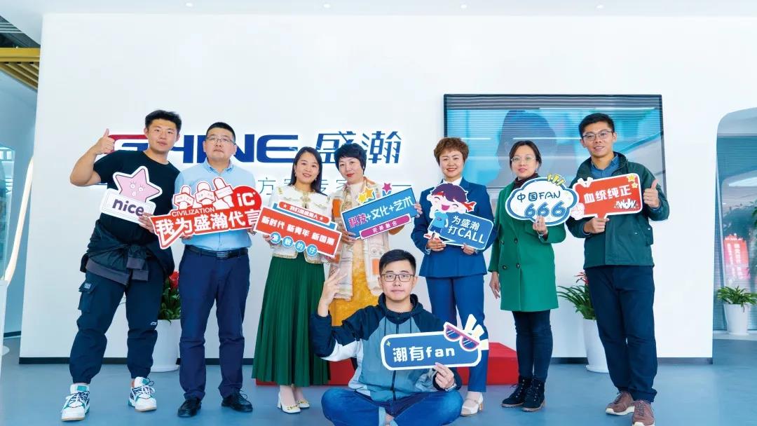 團(tuán)隊(duì)合影 團(tuán)隊(duì)合影