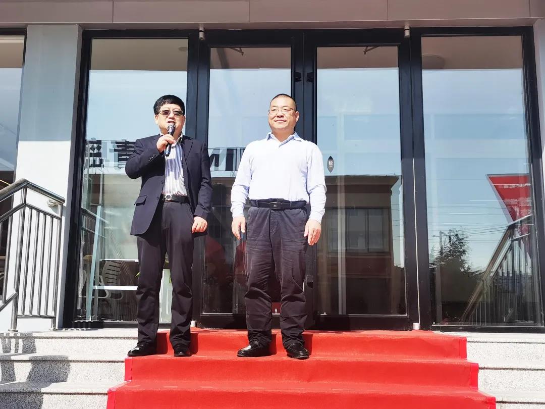 四川大學(xué)分析儀器研究中心主任段憶翔講話 四川大學(xué)分析儀器研究中心主任段憶翔講話