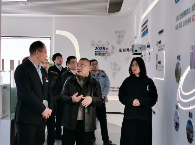 嶗山區(qū)行政審批服務(wù)局、工業(yè)和信息化局、人社局、自然資源局領(lǐng)導(dǎo)到訪盛瀚調(diào)研指導(dǎo)